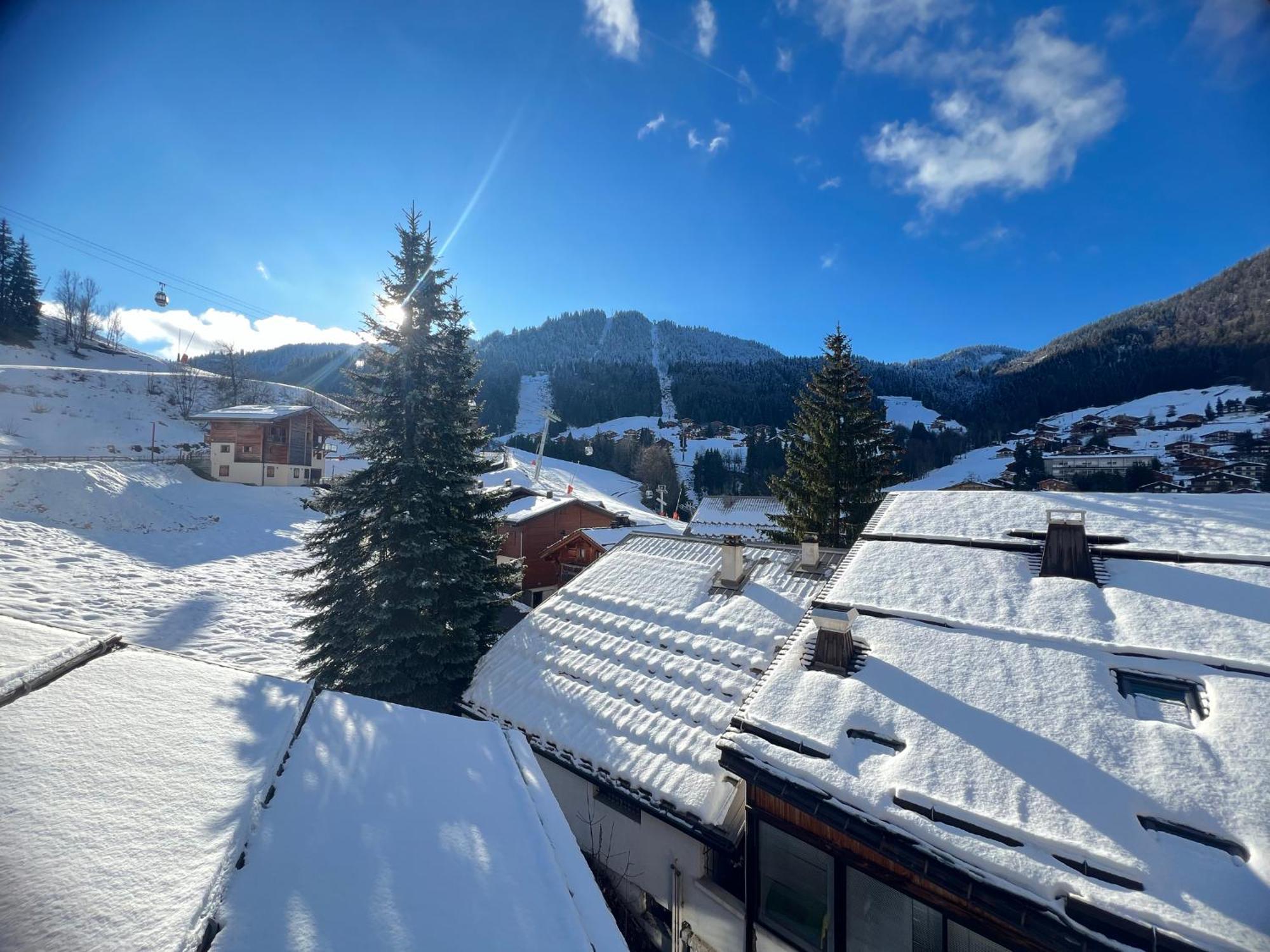 Ours Polaire Bel Appartement Village Et Pistes La Clusaz Kültér fotó